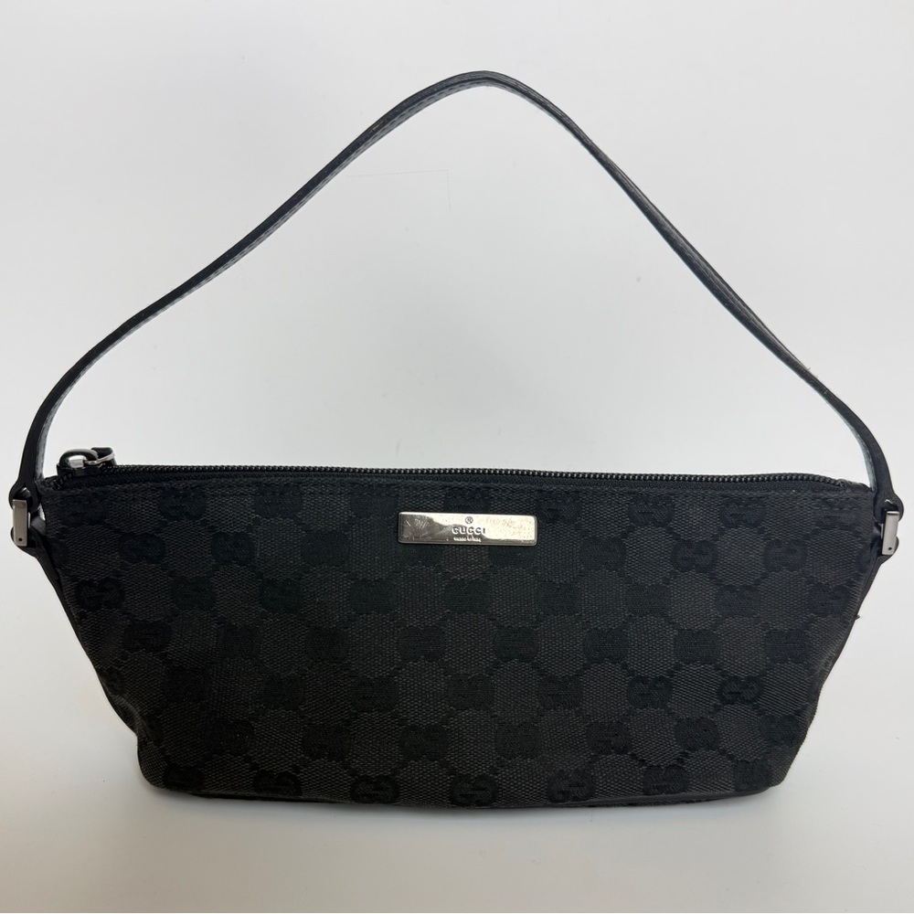 Vintage Gucci boat pochette shoulder bag in black